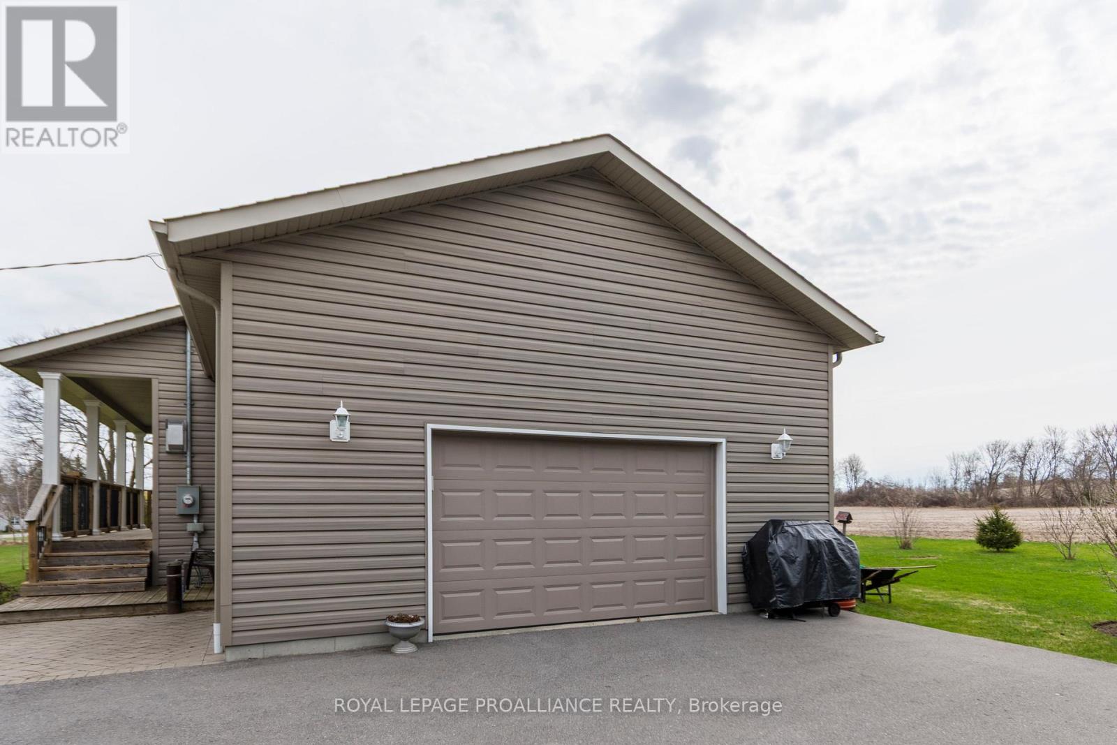 












25 CHATTEN ROAD

,
Brighton,




Ontario
K0K1H0

