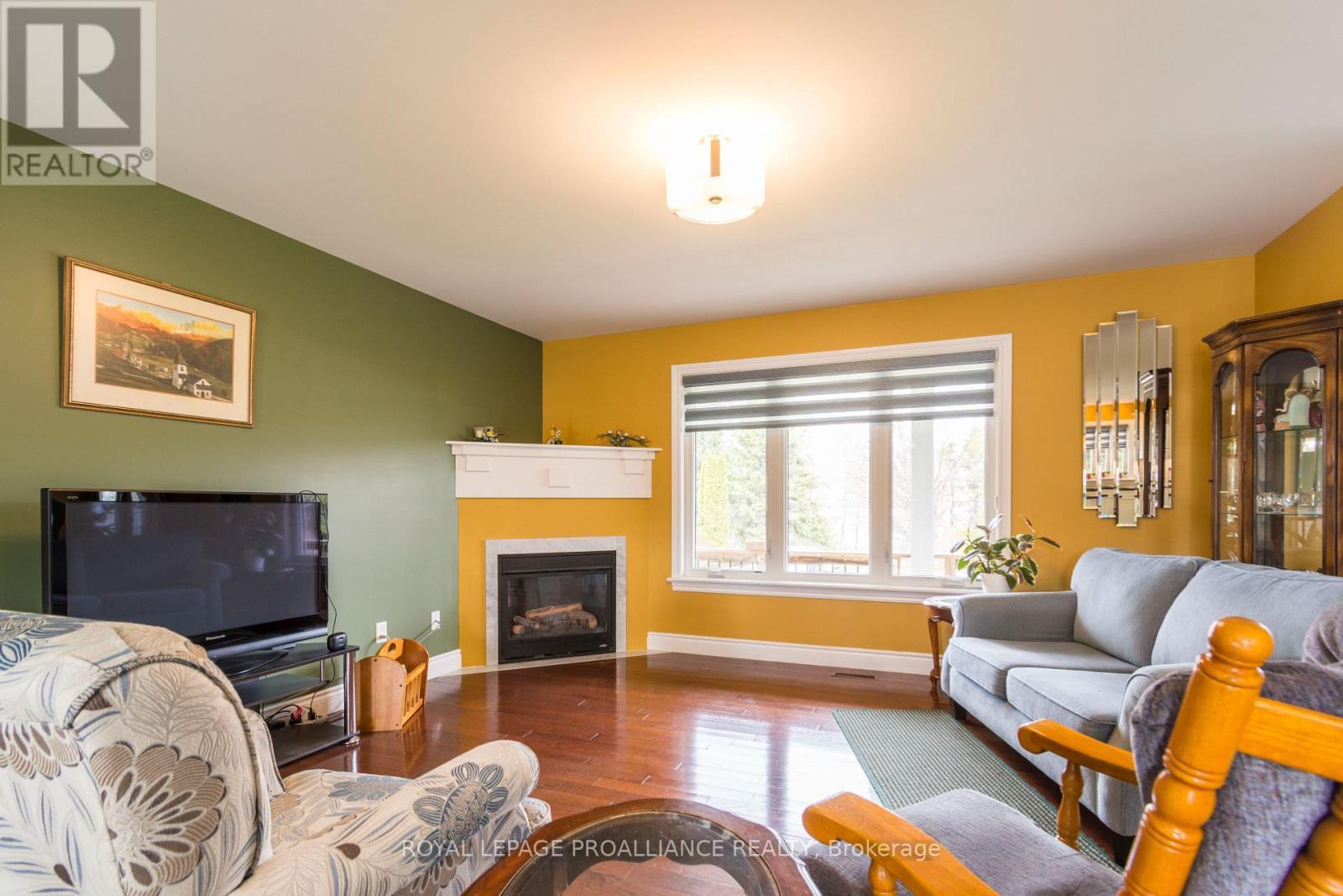 












25 CHATTEN ROAD

,
Brighton,




Ontario
K0K1H0

