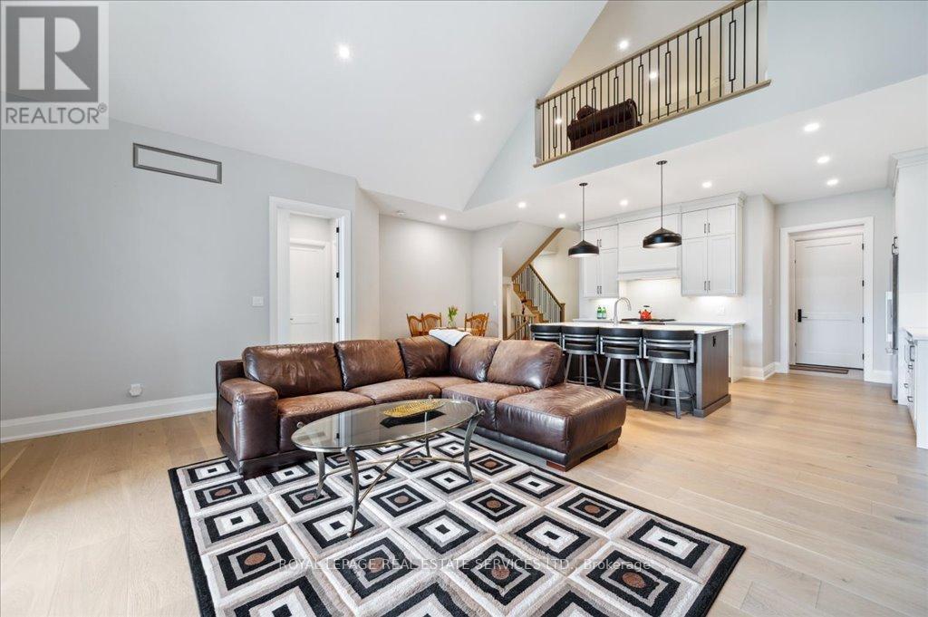 












7 - 190 CANBORO ROAD

,
Pelham,




Ontario
L0S1M0

