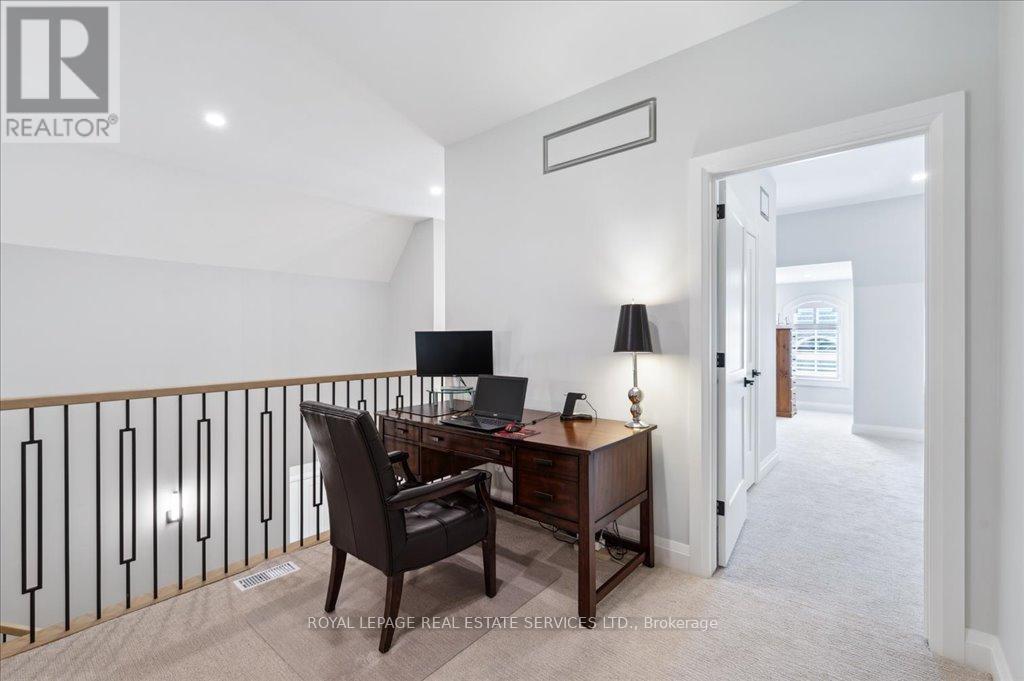 












7 - 190 CANBORO ROAD

,
Pelham,




Ontario
L0S1M0

