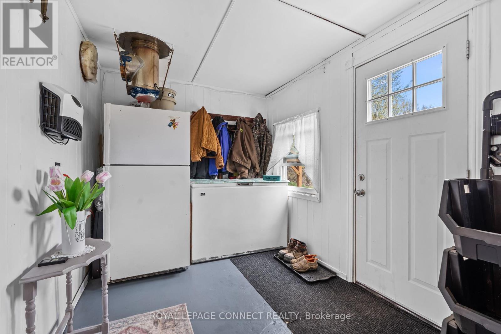 












373 DESHANE ROAD

,
Tweed,




Ontario
K0K2L0

