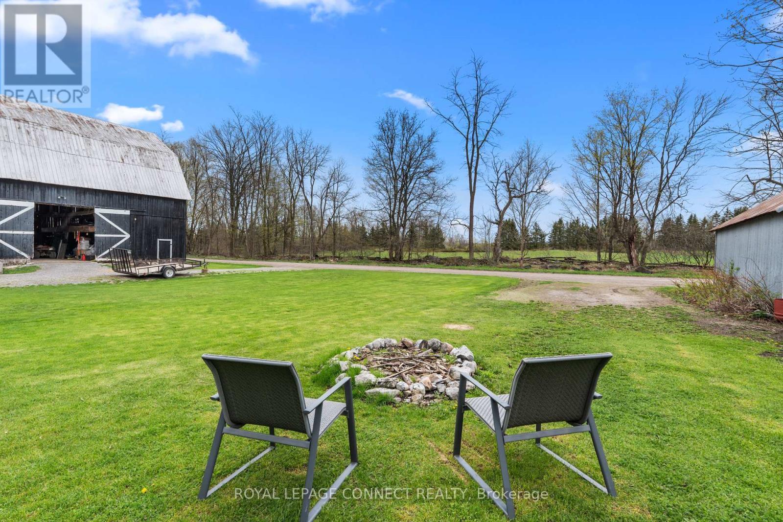 












373 DESHANE ROAD

,
Tweed,




Ontario
K0K2L0

