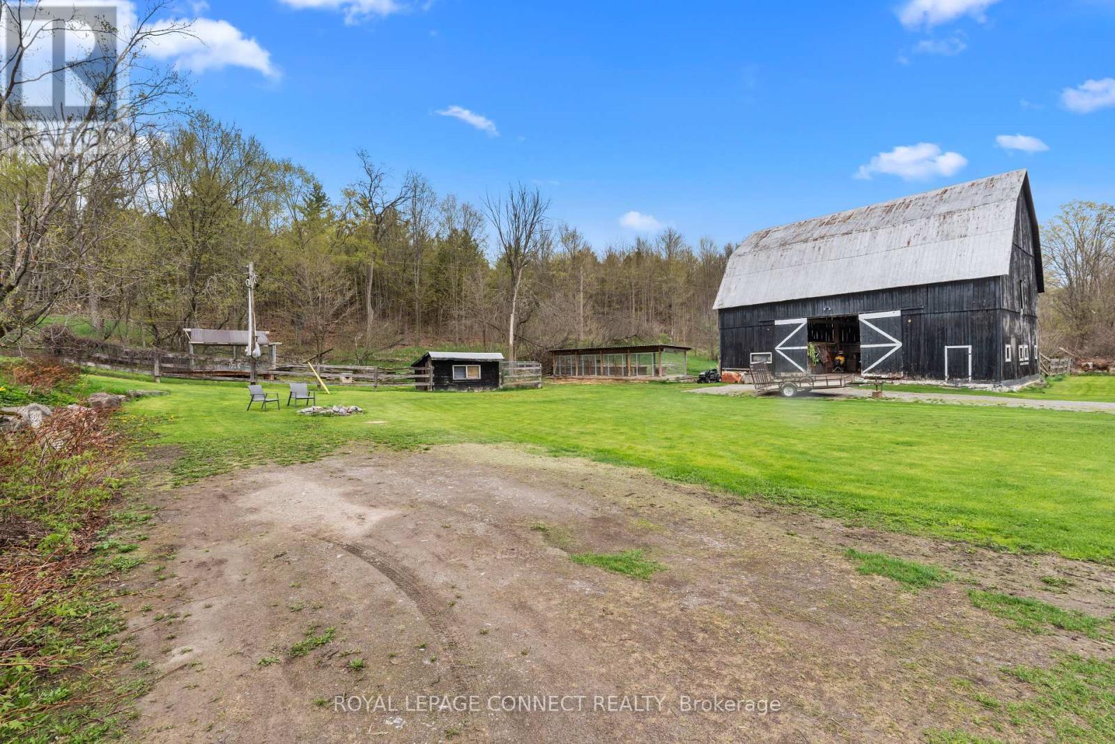 












373 DESHANE ROAD

,
Tweed,




Ontario
K0K2L0

