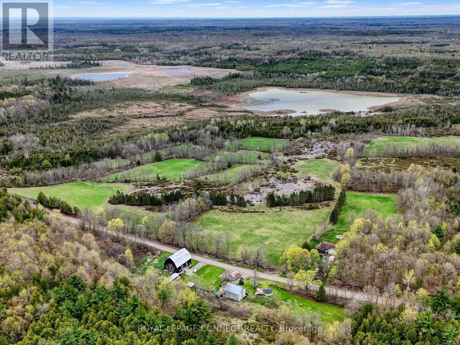 












373 DESHANE ROAD

,
Tweed,




Ontario
K0K2L0

