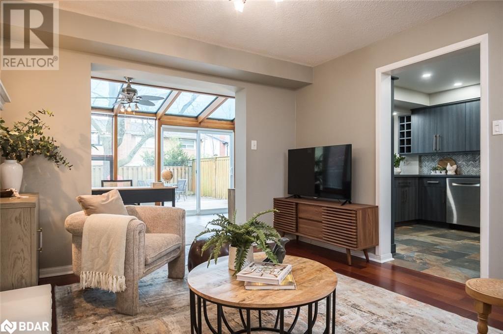 












2696 LOS PALMAS Court

,
Mississauga,




Ontario
L5N2G7

