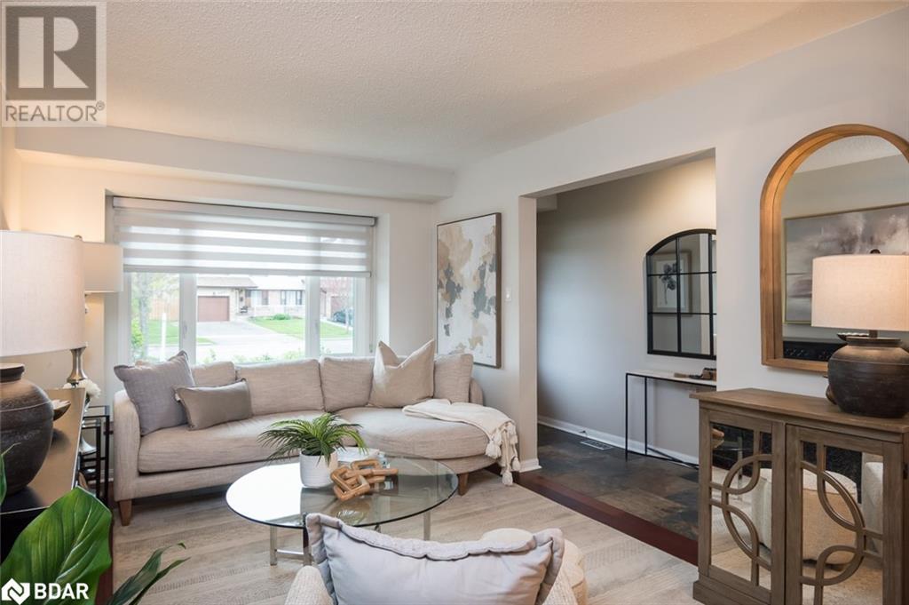 












2696 LOS PALMAS Court

,
Mississauga,




Ontario
L5N2G7

