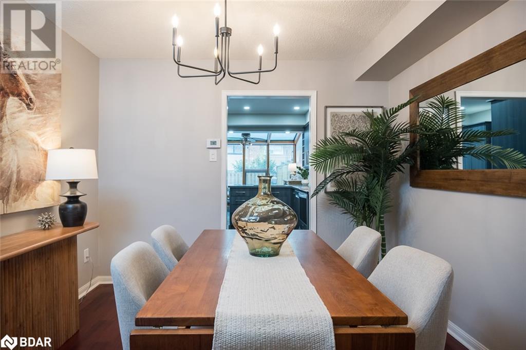 












2696 LOS PALMAS Court

,
Mississauga,




Ontario
L5N2G7

