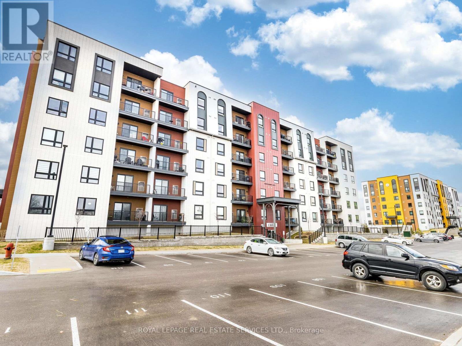 












211 - 10 CULINARY LANE

,
Barrie,




Ontario
L9J0K2

