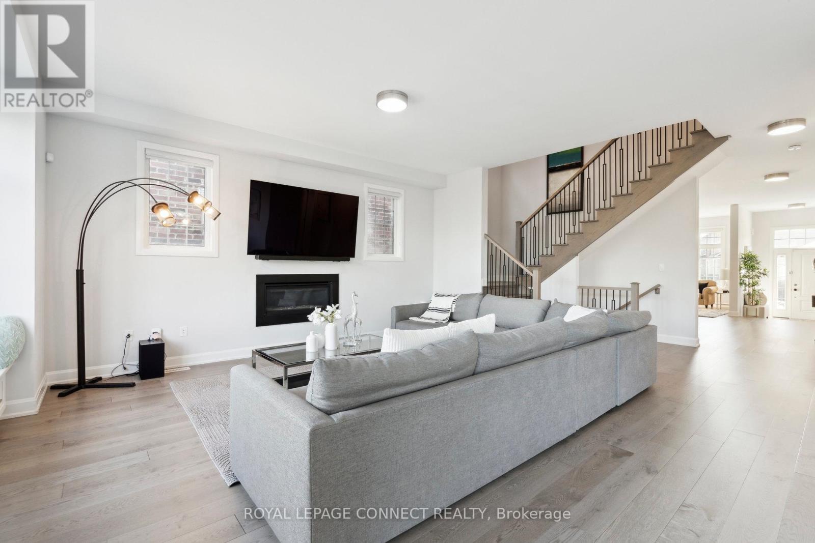 












1428 FORD STRATHY CRESCENT

,
Oakville,




Ontario
L6H3W8

