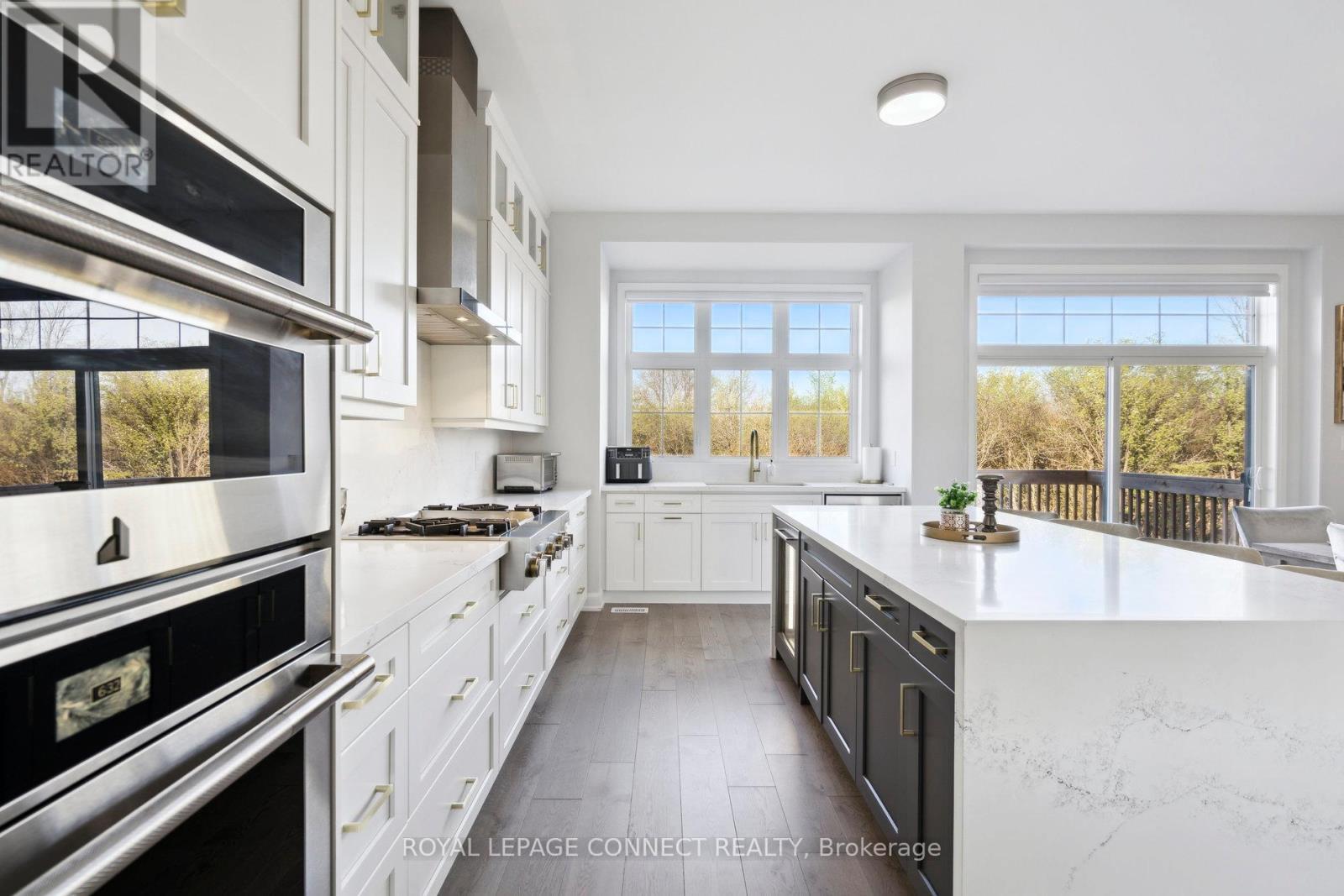 












1428 FORD STRATHY CRESCENT

,
Oakville,




Ontario
L6H3W8

