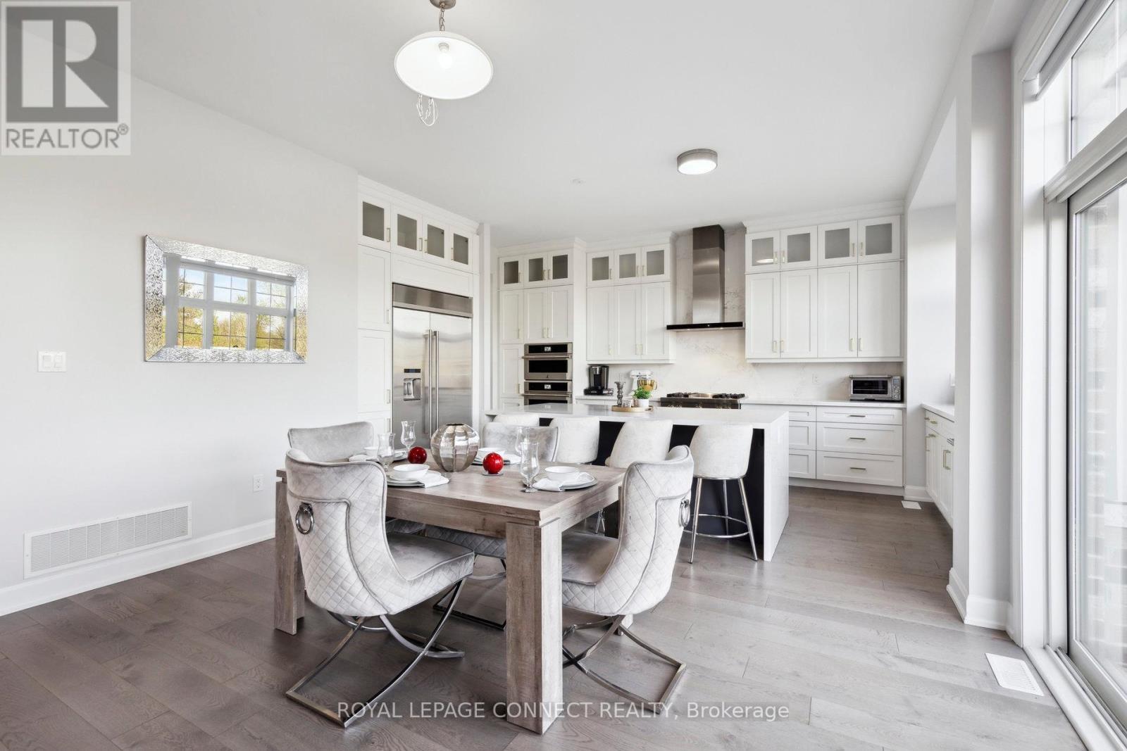 












1428 FORD STRATHY CRESCENT

,
Oakville,




Ontario
L6H3W8

