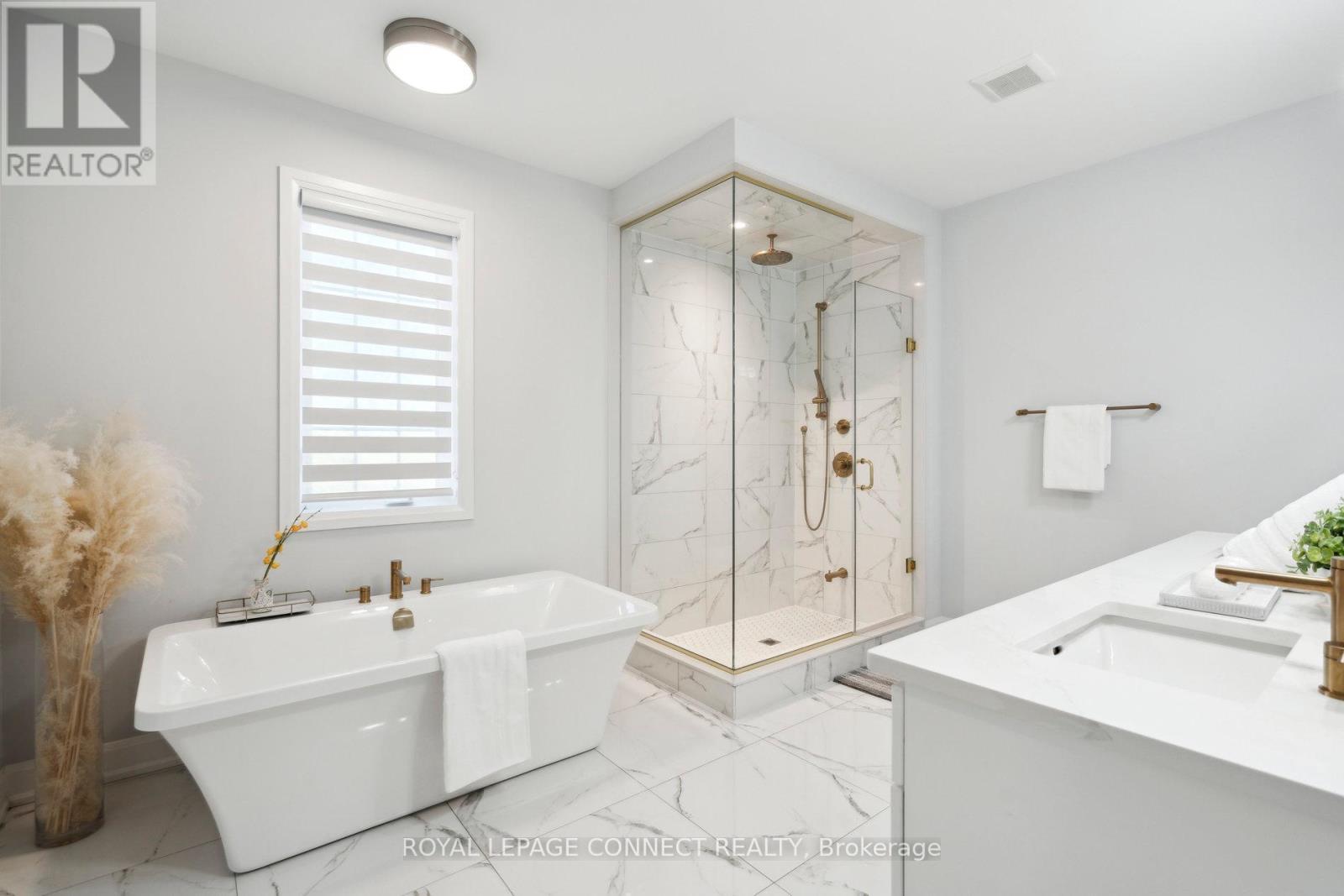 












1428 FORD STRATHY CRESCENT

,
Oakville,




Ontario
L6H3W8


