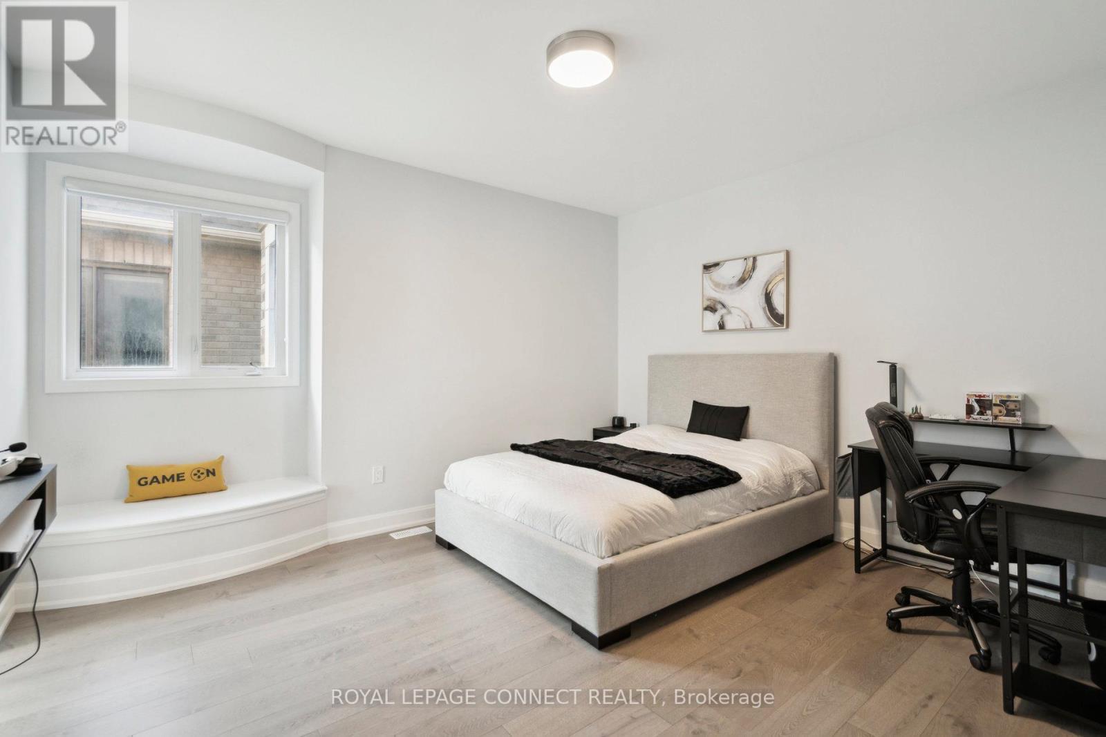 












1428 FORD STRATHY CRESCENT

,
Oakville,




Ontario
L6H3W8

