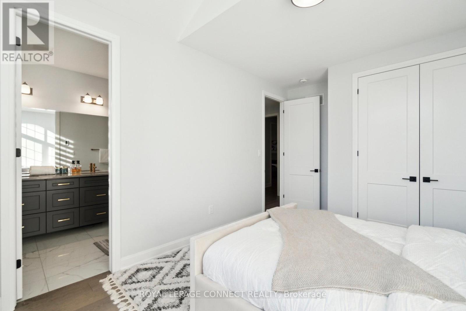 












1428 FORD STRATHY CRESCENT

,
Oakville,




Ontario
L6H3W8

