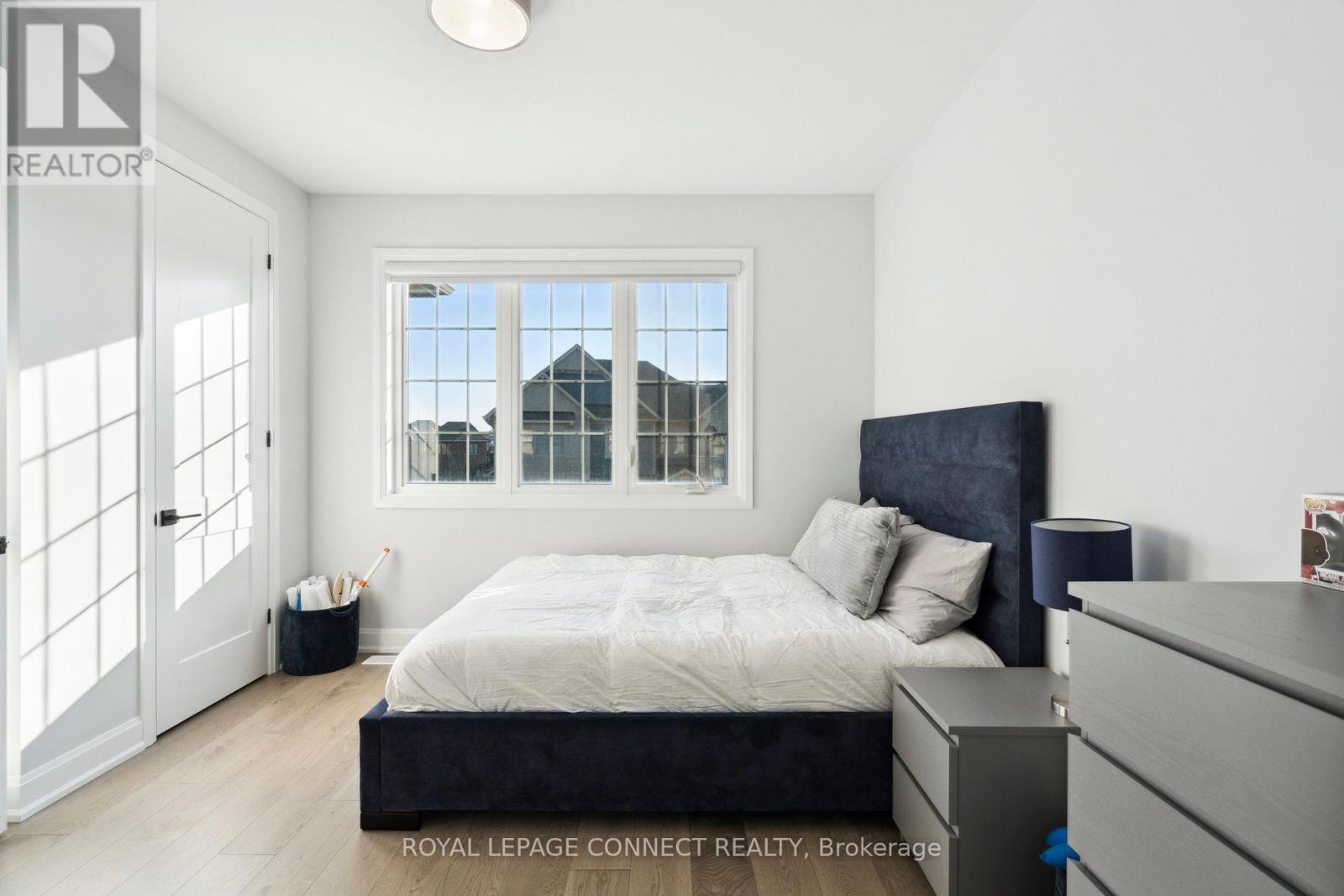 












1428 FORD STRATHY CRESCENT

,
Oakville,




Ontario
L6H3W8


