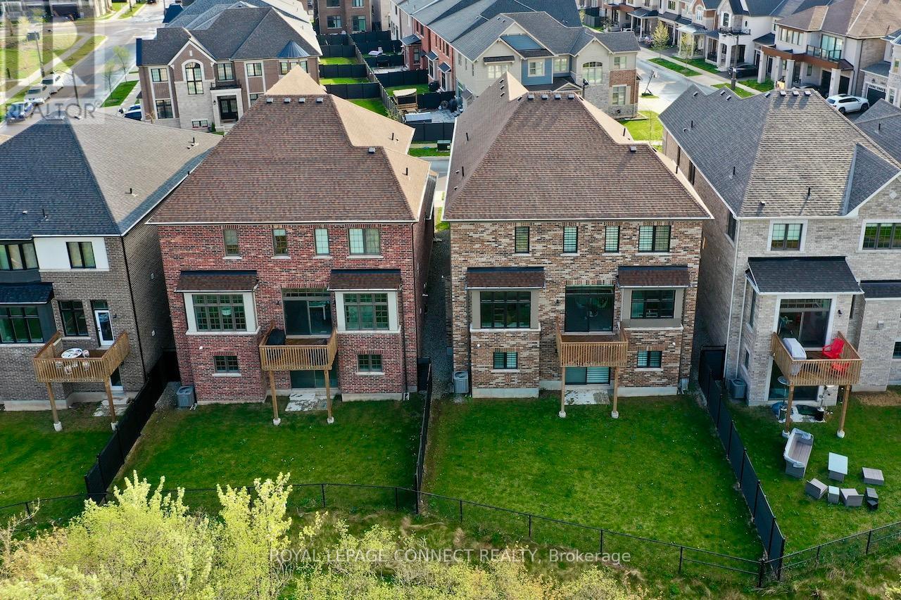 












1428 FORD STRATHY CRESCENT

,
Oakville,




Ontario
L6H3W8


