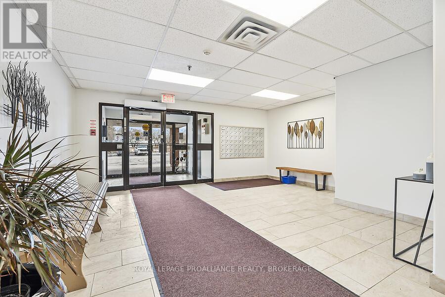 












309 - 745 DAVIS DRIVE

,
Kingston (East Gardiners Rd),




Ontario
K7M8J4

