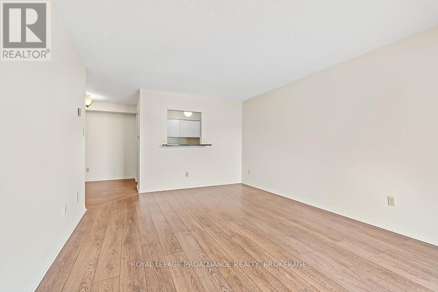 












309 - 745 DAVIS DRIVE

,
Kingston (East Gardiners Rd),




Ontario
K7M8J4

