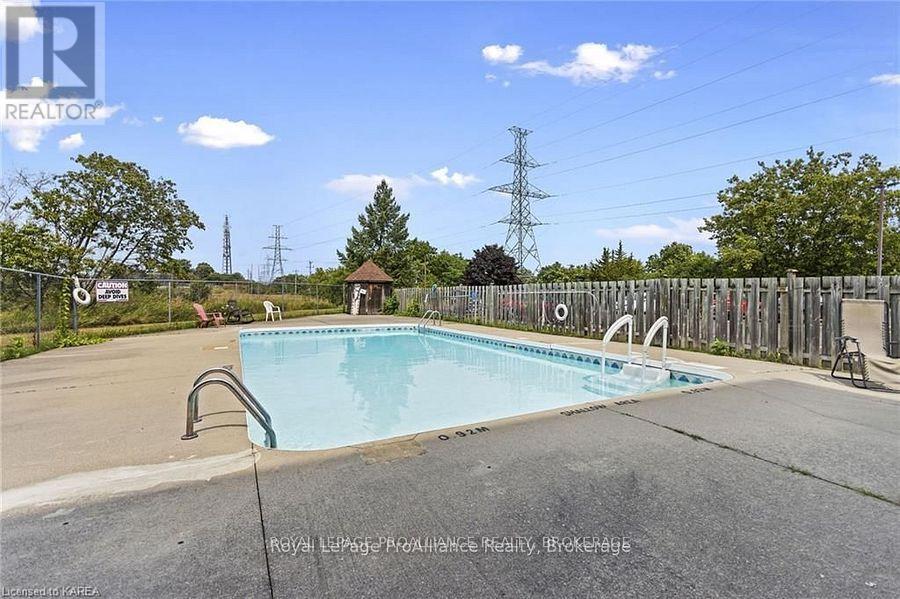 












309 - 745 DAVIS DRIVE

,
Kingston (East Gardiners Rd),




Ontario
K7M8J4


