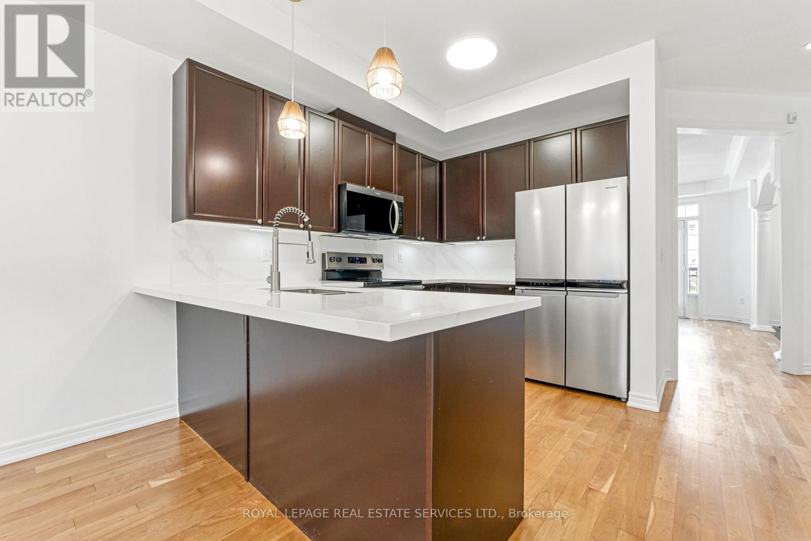 












3349 EGLINTON AVENUE W

,
Mississauga,




Ontario
L5M7W8

