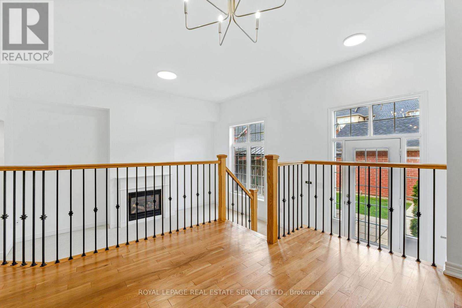 












3349 EGLINTON AVENUE W

,
Mississauga,




Ontario
L5M7W8

