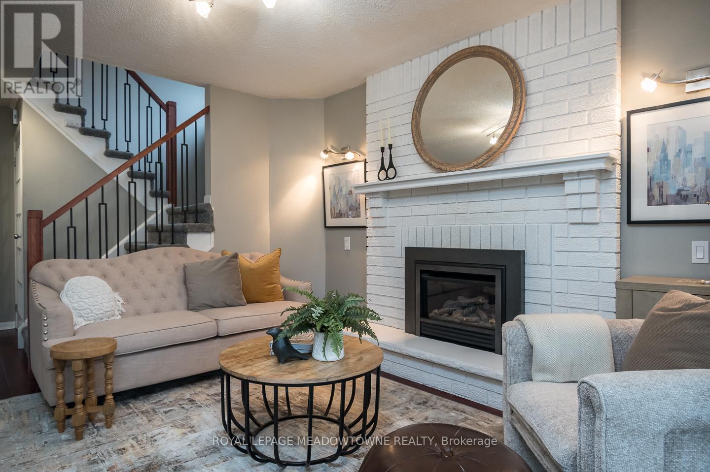 












2696 LOS PALMAS COURT

,
Mississauga,




Ontario
L5N2G7

