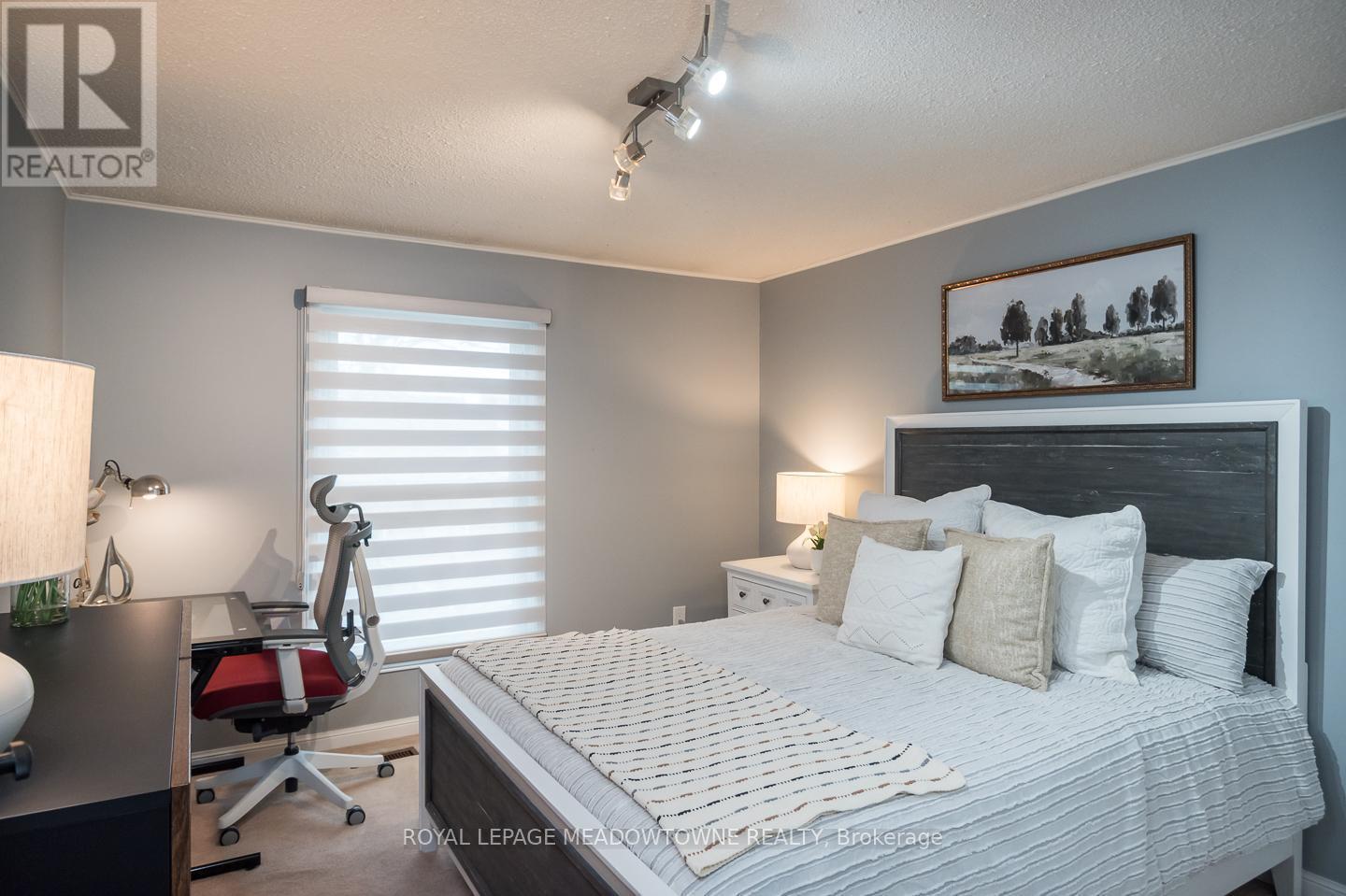 












2696 LOS PALMAS COURT

,
Mississauga,




Ontario
L5N2G7

