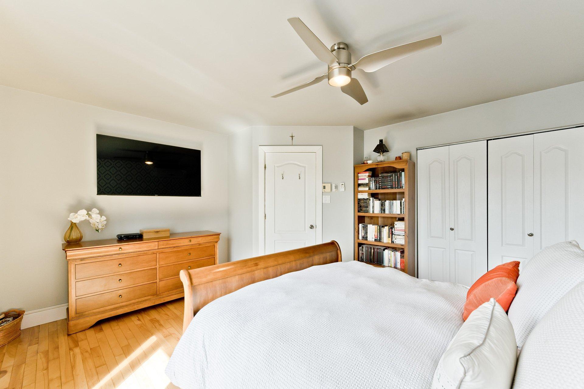 









3270


Rue Marika

,
Sherbrooke (Fleurimont),




QC
J1G5H4

