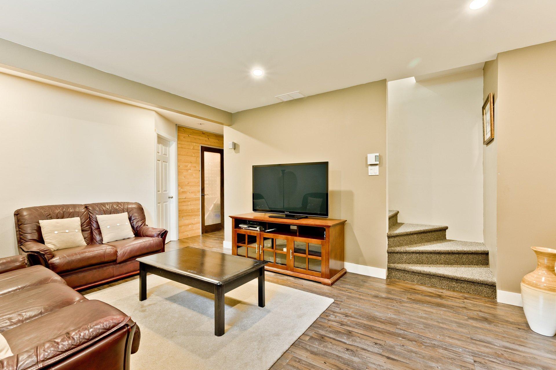 









3270


Rue Marika

,
Sherbrooke (Fleurimont),




QC
J1G5H4

