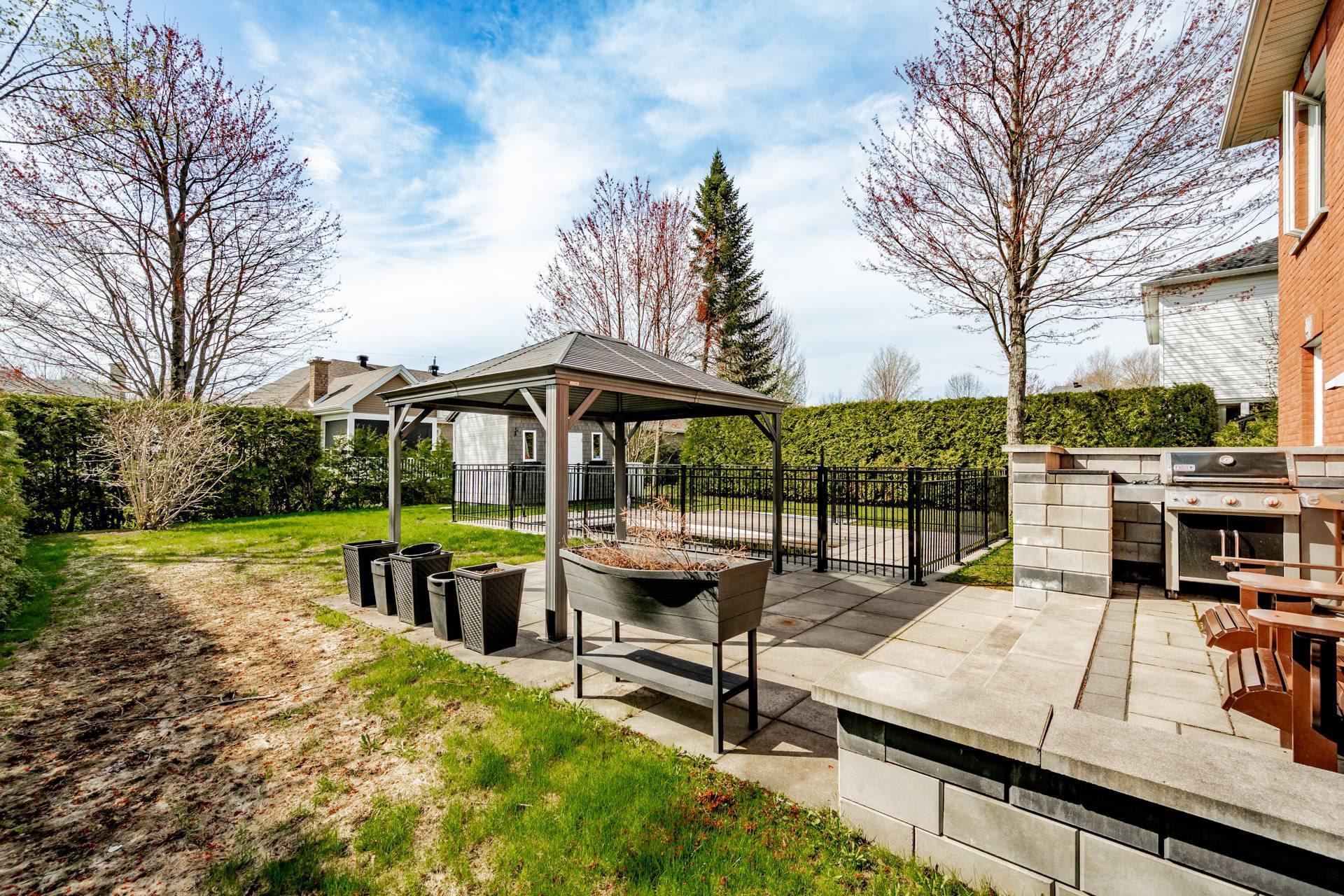 









3270


Rue Marika

,
Sherbrooke (Fleurimont),




QC
J1G5H4

