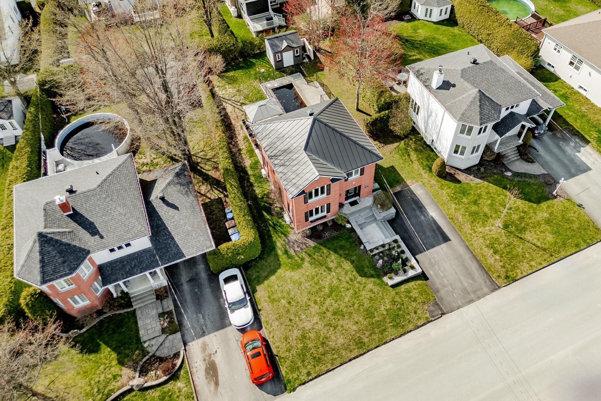 









3270


Rue Marika

,
Sherbrooke (Fleurimont),




QC
J1G5H4

