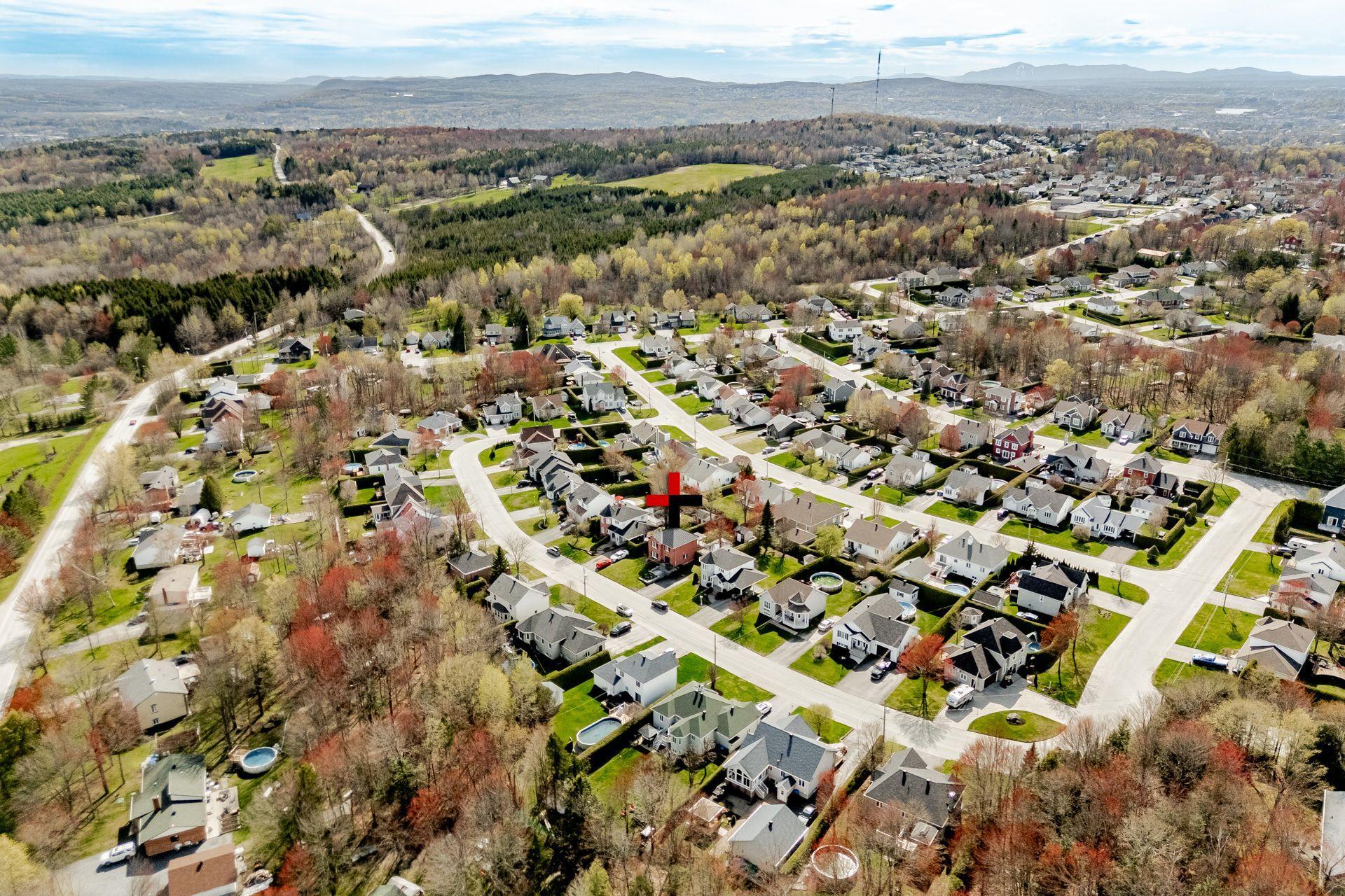 









3270


Rue Marika

,
Sherbrooke (Fleurimont),




QC
J1G5H4

