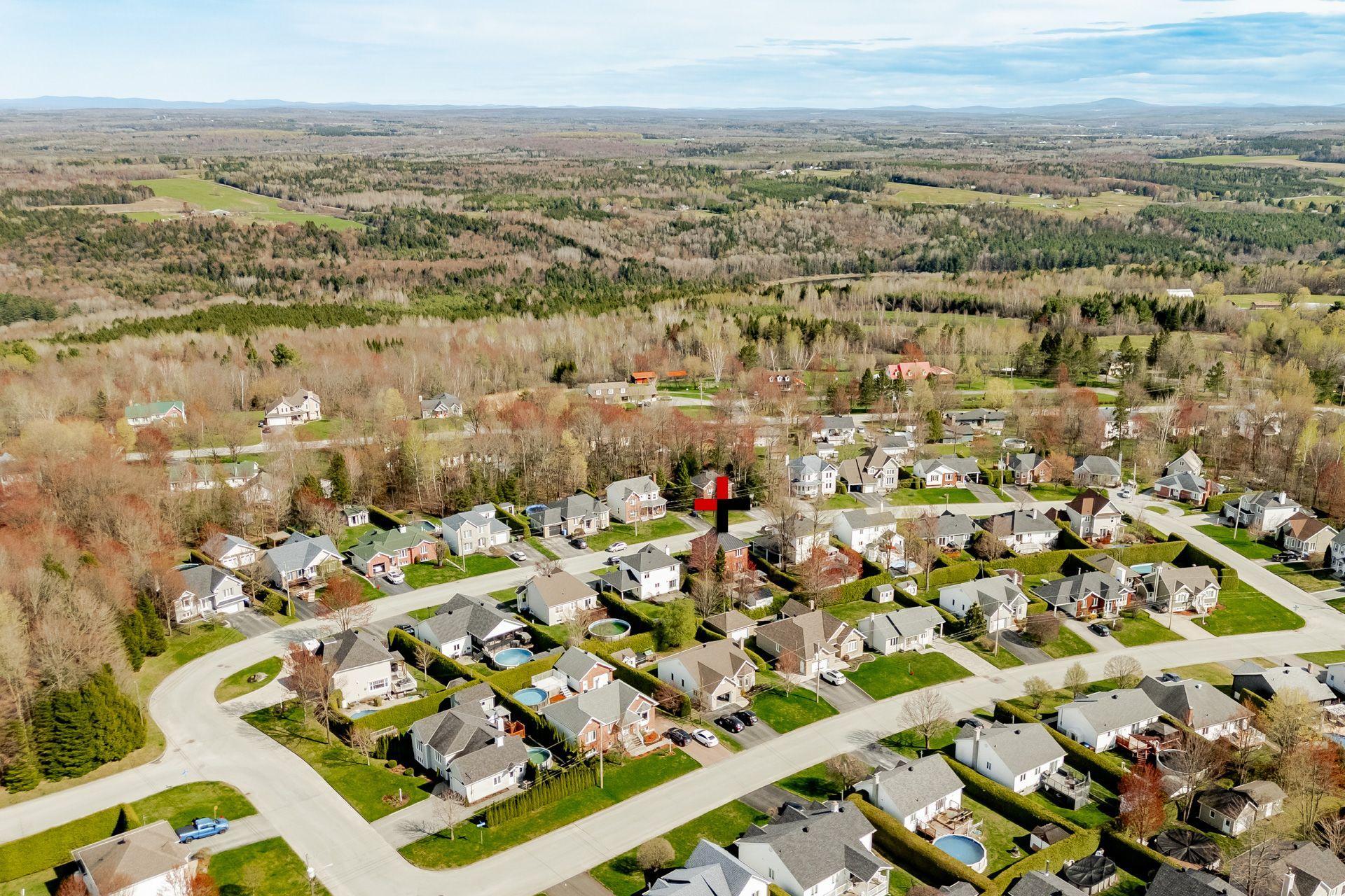 









3270


Rue Marika

,
Sherbrooke (Fleurimont),




QC
J1G5H4

