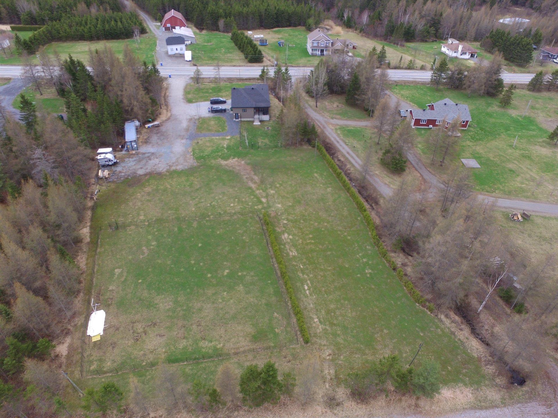 









3755


Ch. de l'Aéroport

,
Thetford Mines,




QC
G6G5R7

