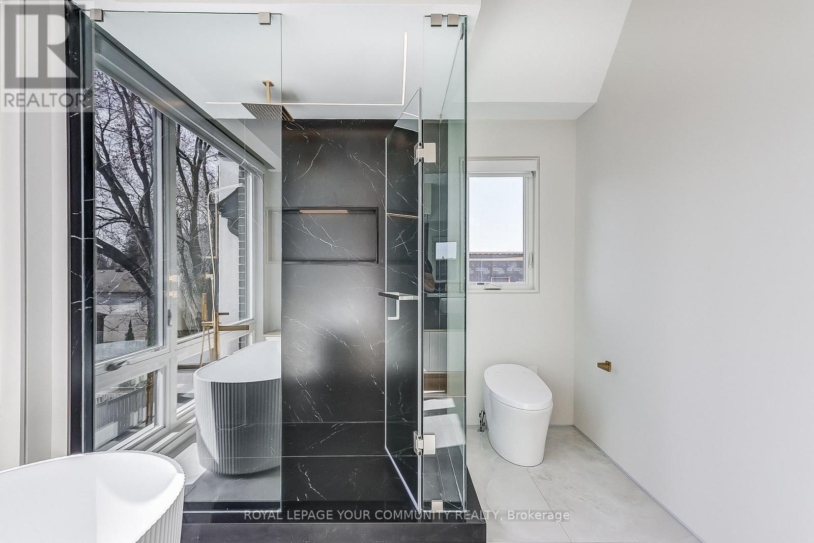 












131 POYNTZ AVENUE

,
Toronto,




Ontario
M2N1J3

