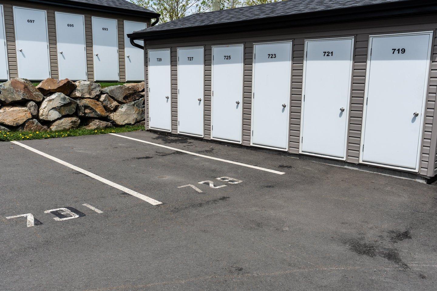 









729


Rue Magnone

,
Granby,




QC
J2H3J4

