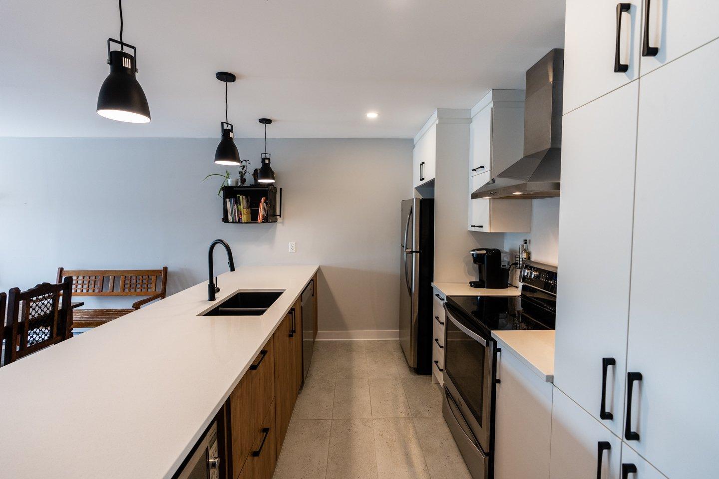 









729


Rue Magnone

,
Granby,




QC
J2H3J4

