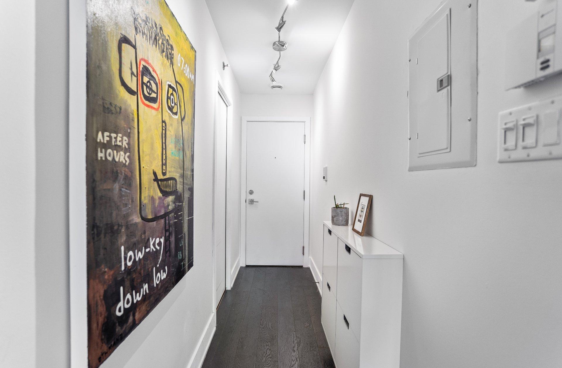 









1981


Rue du Centre

, 401,
Montréal (Le Sud-Ouest),




QC
H3K1J1

