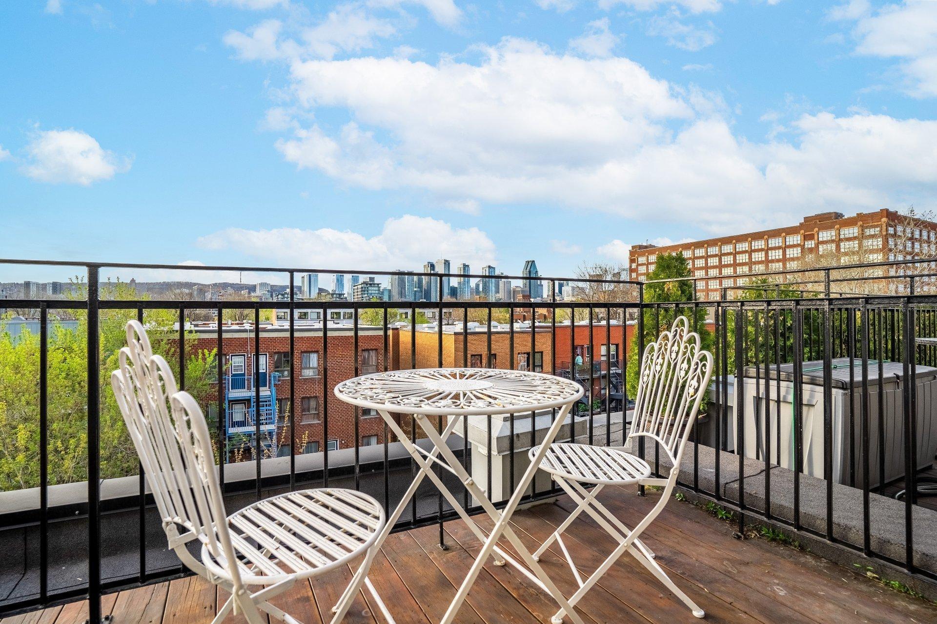 









1981


Rue du Centre

, 401,
Montréal (Le Sud-Ouest),




QC
H3K1J1

