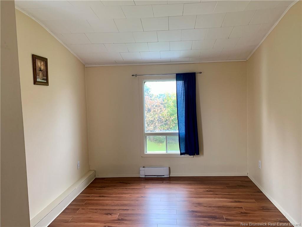 









453


Chaleur

,
Charlo,




NB
E8E 2B9

