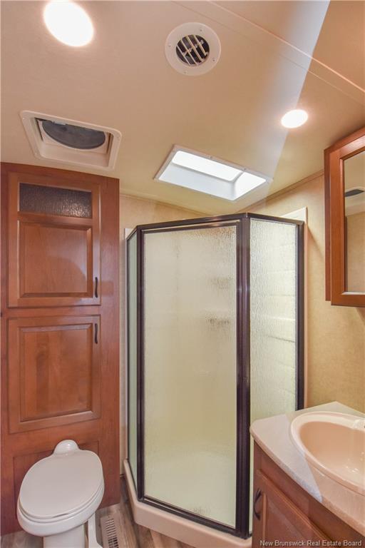 









98


des Vacanciers

LANE,
Pointe-Canot,







NB
E8T 5S1

