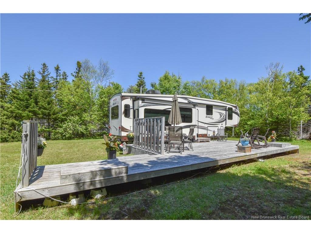









98


des Vacanciers

LANE,
Pointe-Canot,







NB
E8T 5S1

