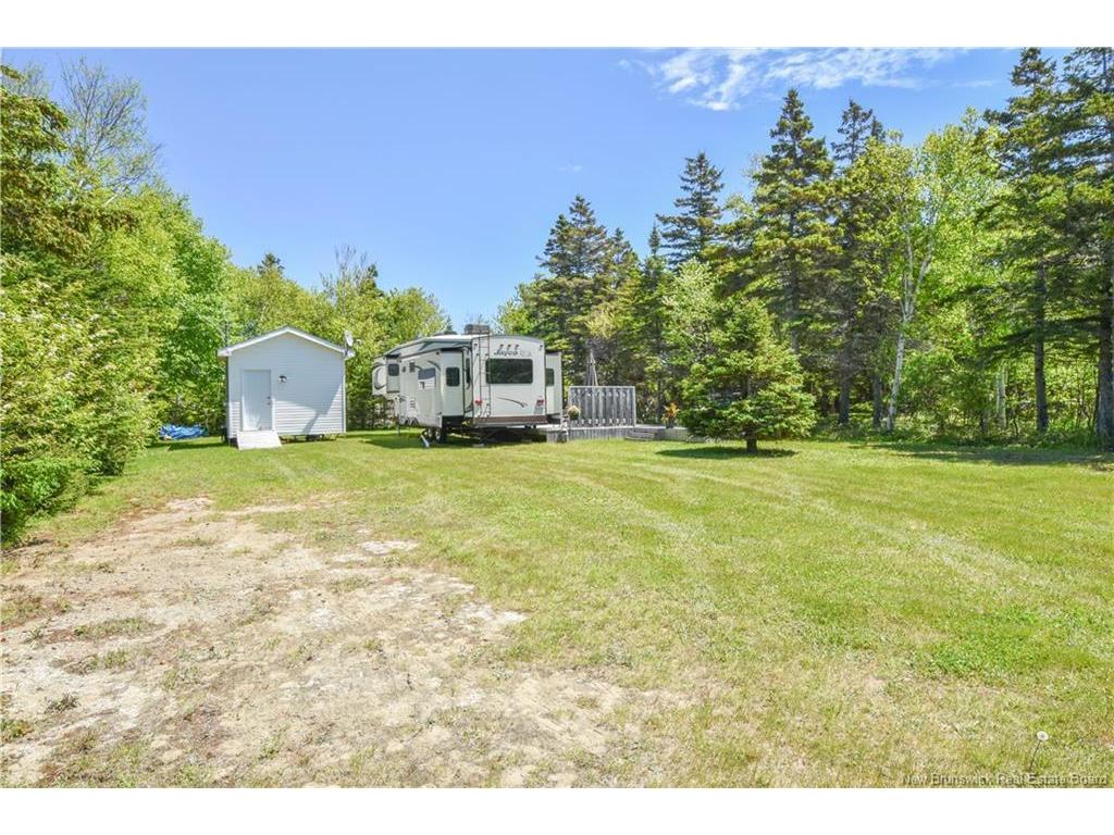 









98


des Vacanciers

LANE,
Pointe-Canot,







NB
E8T 5S1

