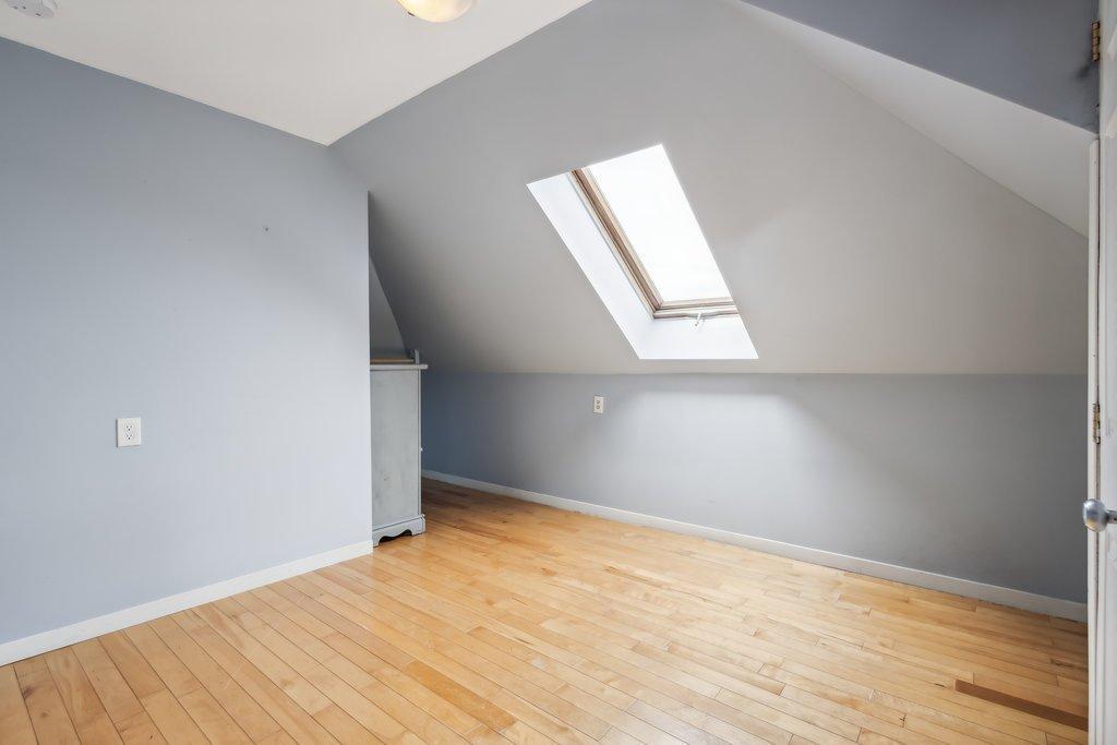 









40

 - 42


Rue Brodeur

,
Gatineau (Hull),




QC
J8Y2P5

