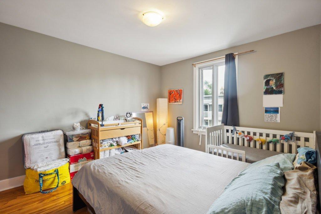 









40

 - 42


Rue Brodeur

,
Gatineau (Hull),




QC
J8Y2P5

