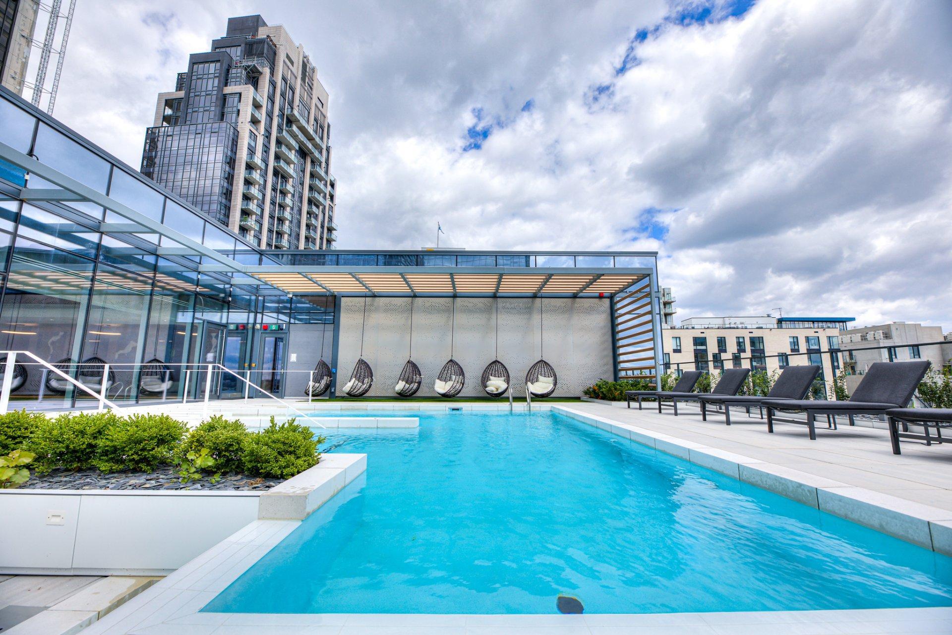 









720


Rue St-Jacques

, 2504,
Montréal (Ville-Marie),




QC
H3C1A1

