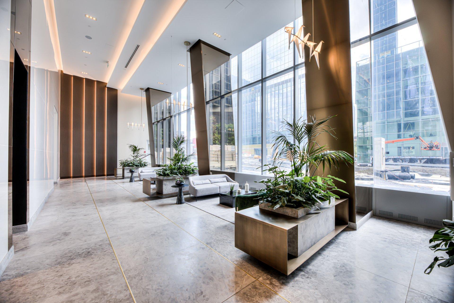 









720


Rue St-Jacques

, 2504,
Montréal (Ville-Marie),




QC
H3C1A1

