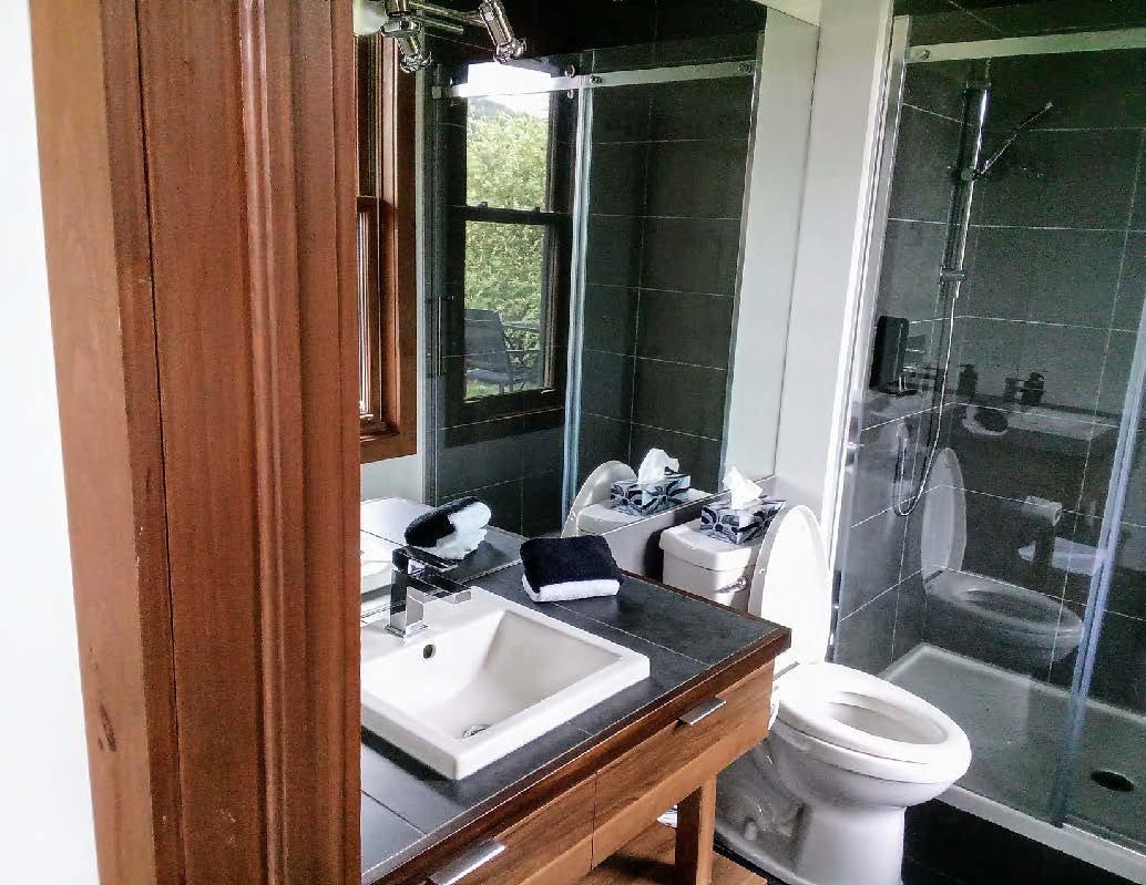 









2192


Ch. du Lac-Supérieur

, 2101,
Lac-Supérieur,




QC
J0T1P0

