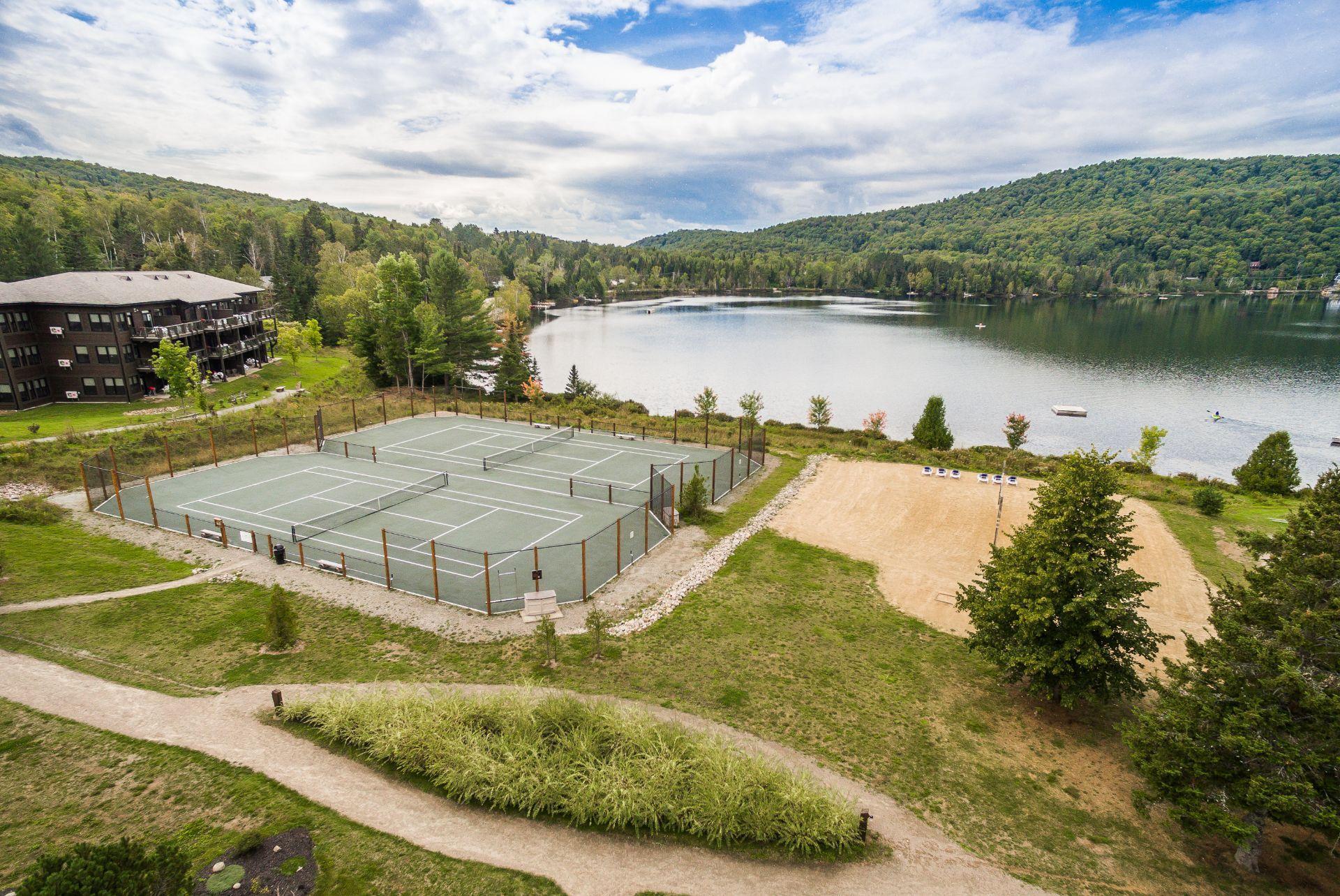 









2192


Ch. du Lac-Supérieur

, 2101,
Lac-Supérieur,




QC
J0T1P0

