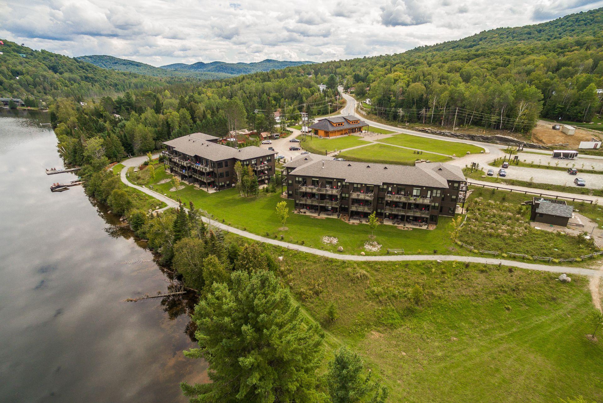 









2192


Ch. du Lac-Supérieur

, 2101,
Lac-Supérieur,




QC
J0T1P0

